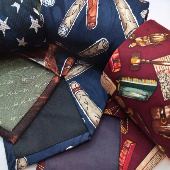Novelty Neckties,  Set Of 3 GUC 💯 % Silk Eagle Cigar Law - Picture 4 of 10